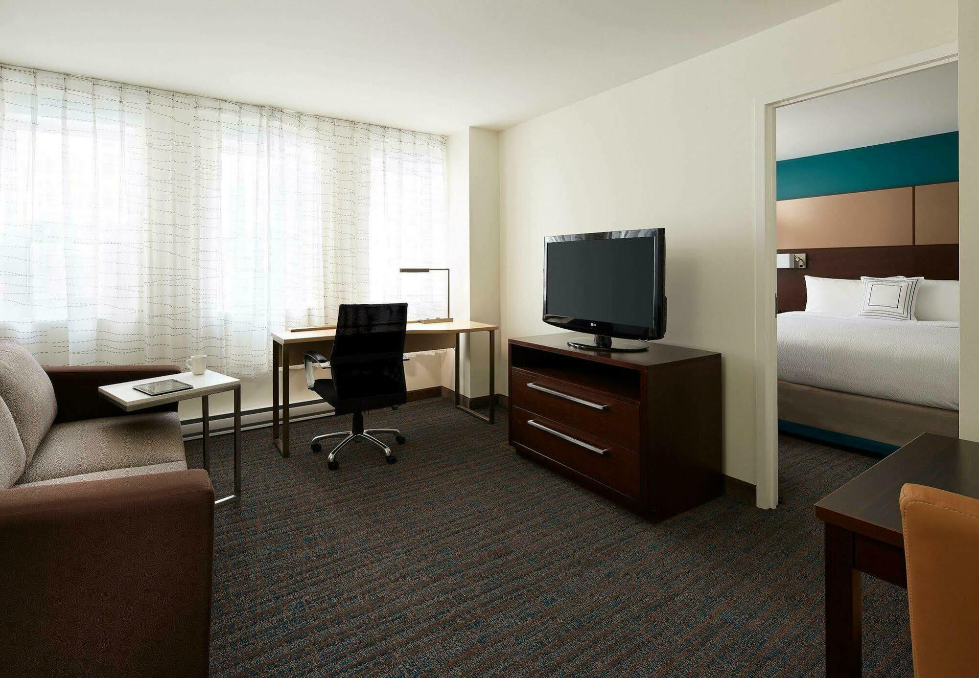 Residence Inn By Marriott Montreal Downtown Bagian luar foto